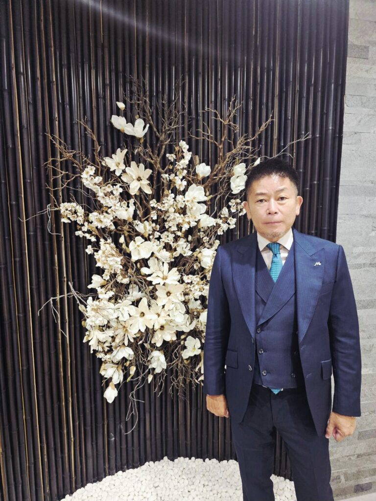 代表取締役 篠崎 正哉